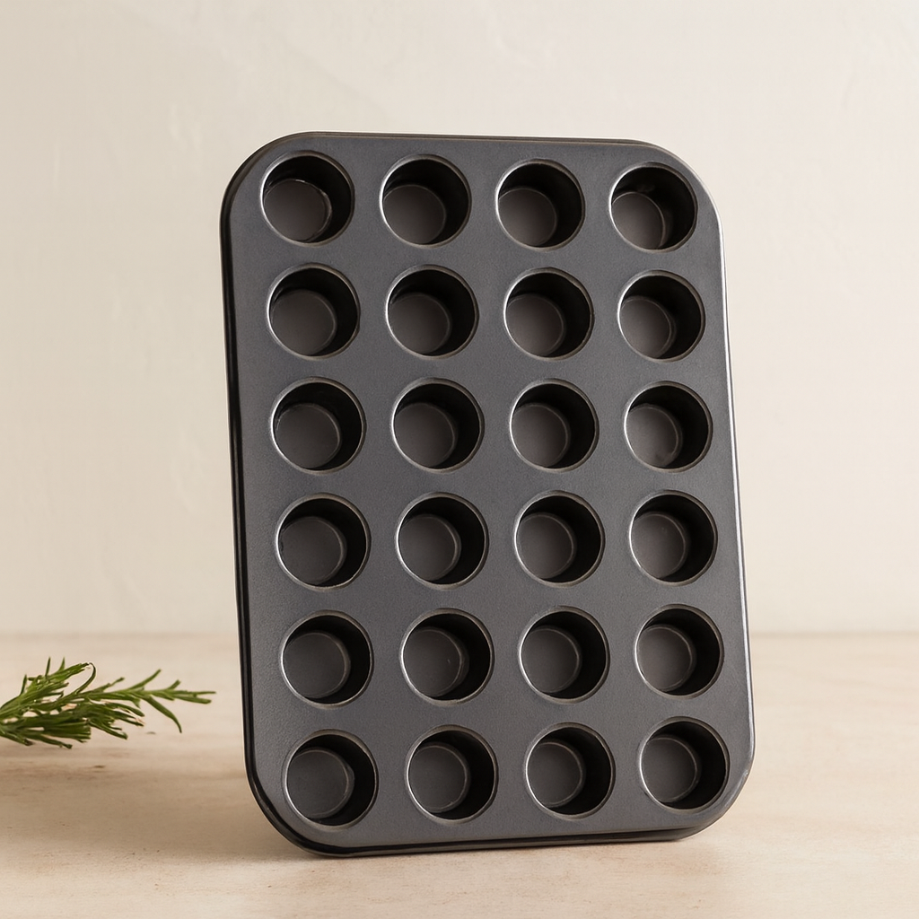 Mini 24 Gözlü Metal Muffin Kalıp (Çap 4 cm, 26.5x35 cm)